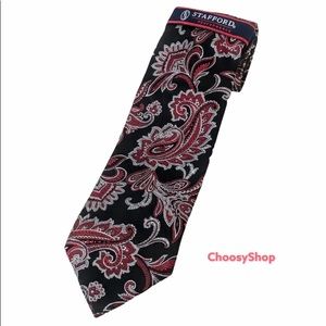 Silk Tie NWT Scotchguard Stain Resistant Red Black Silver Paisley Tie